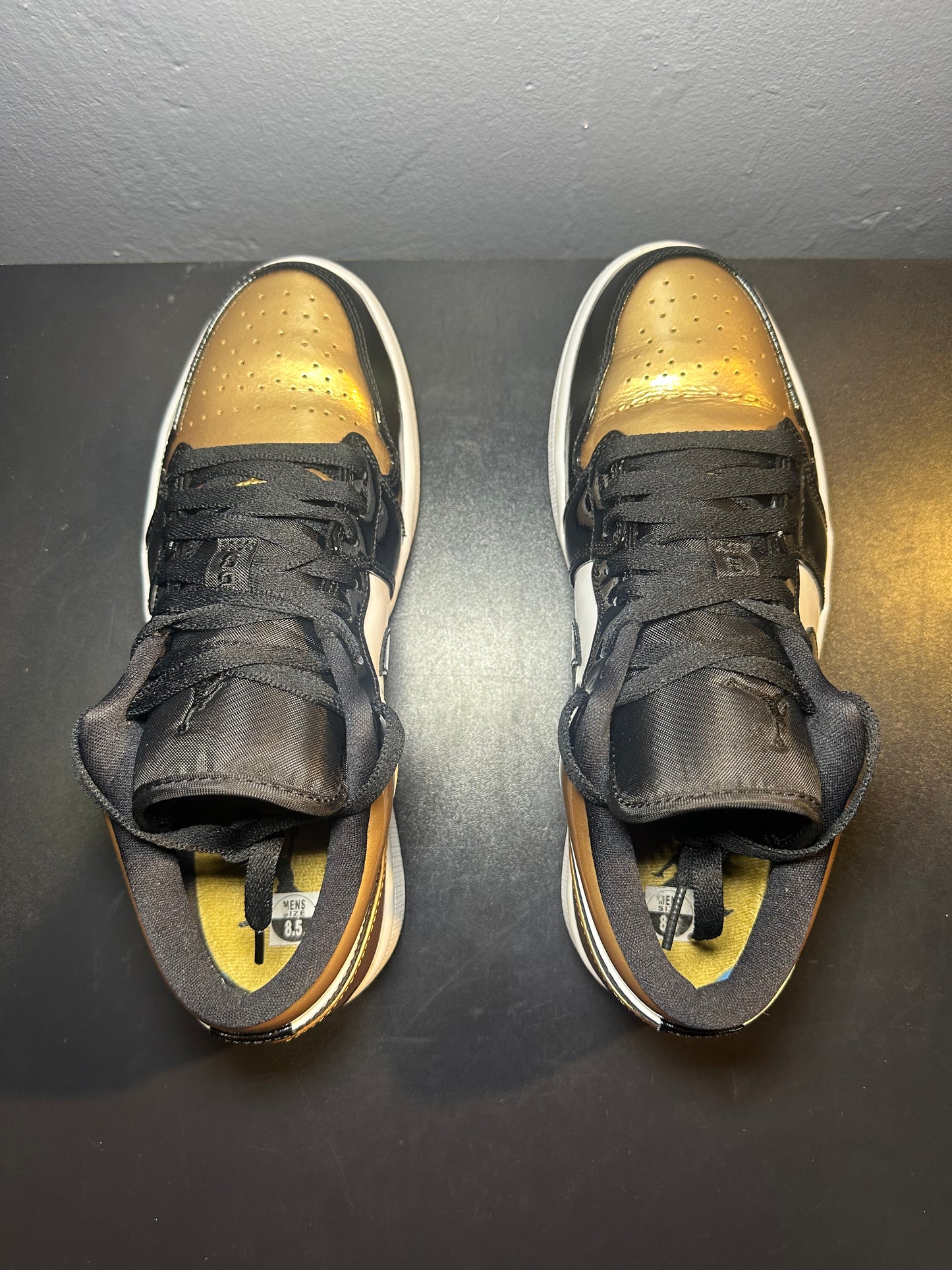 Jordan 1 low “Gold Toe” 2019
