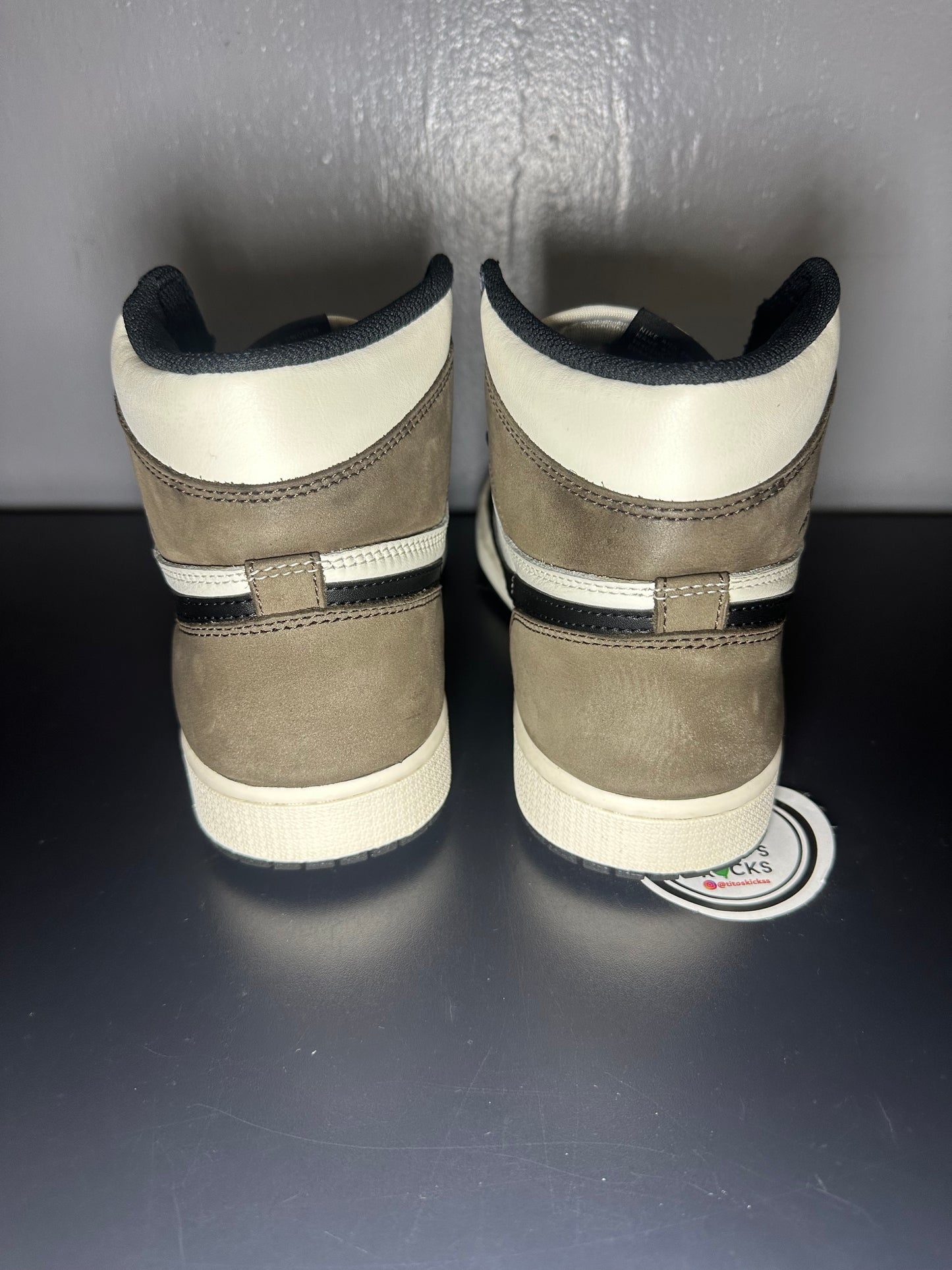 Jordan 1 Retro High “Mocha”