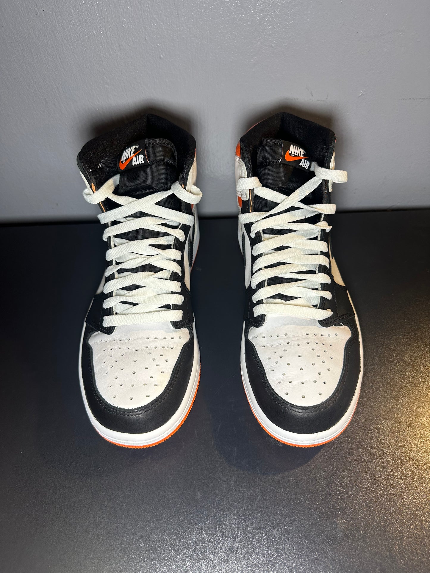 Jordan 1 Retro High “Electro Orange”