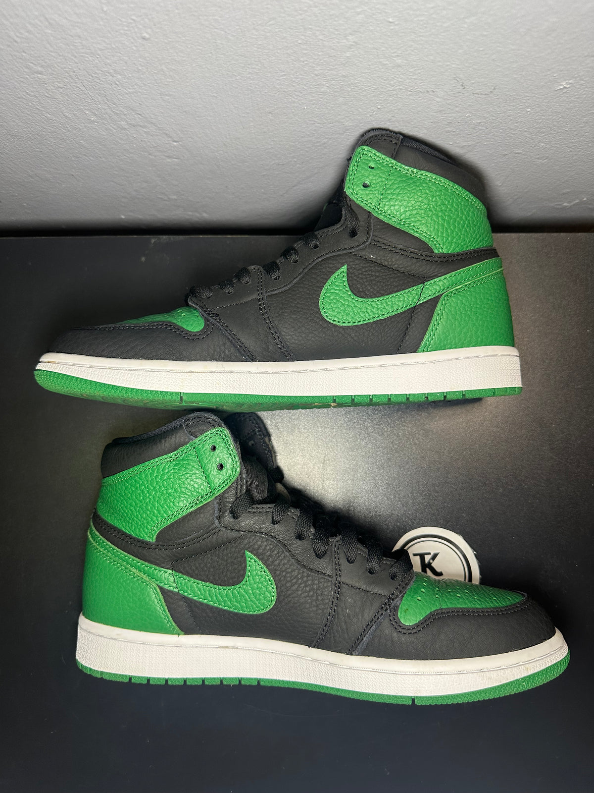 Jordan 1 Retro High “Pine Green”