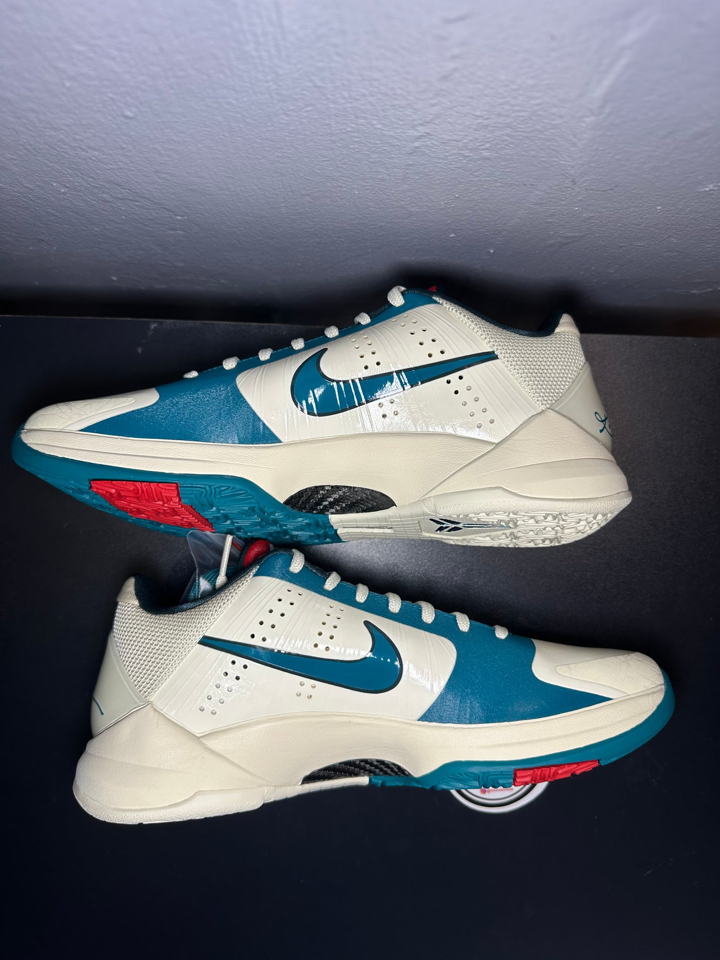 Kobe 5 Protro Caitlin Clark “Coconut Milk”
