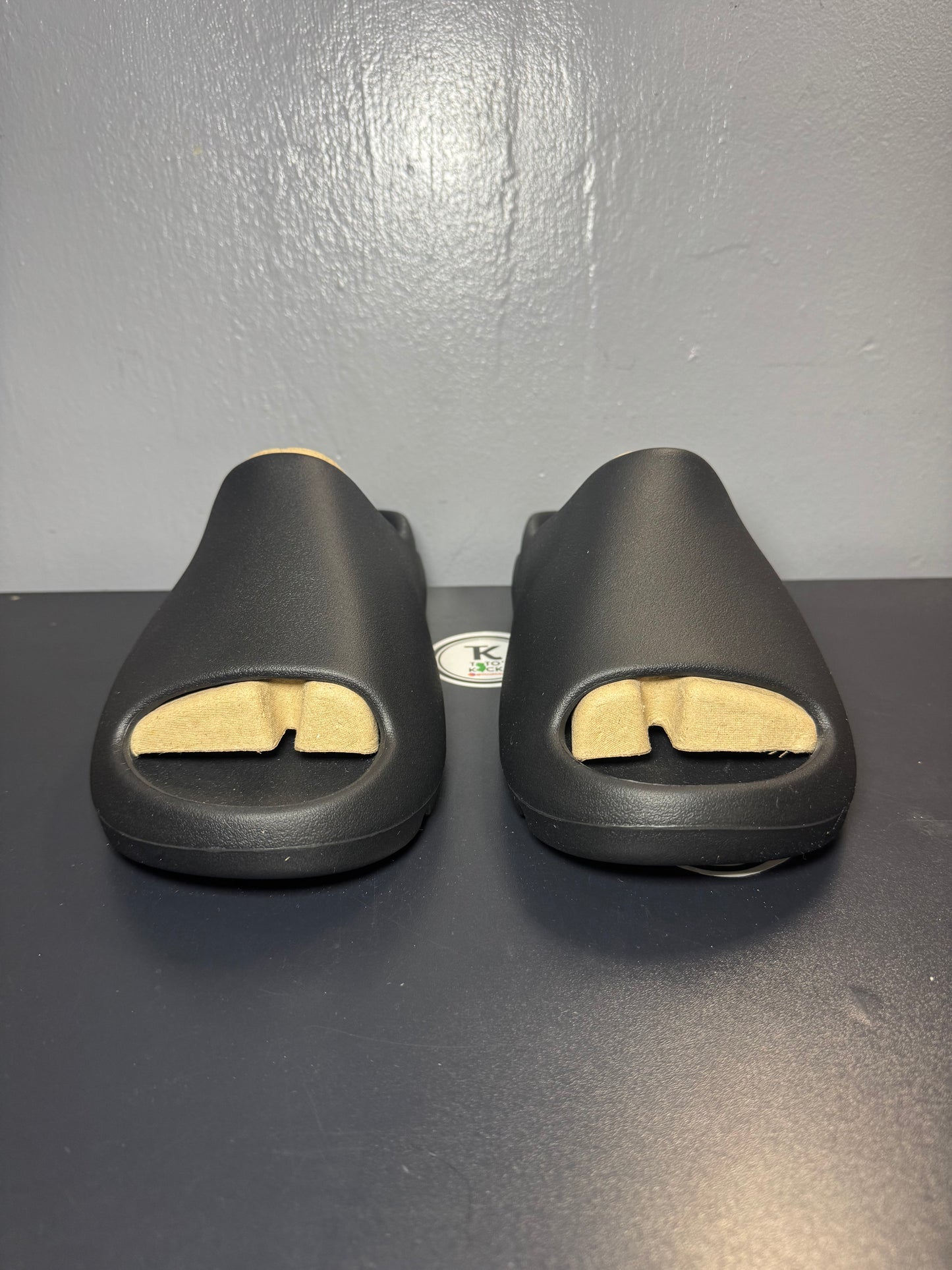 Yeezy Slide “Black” YS-001