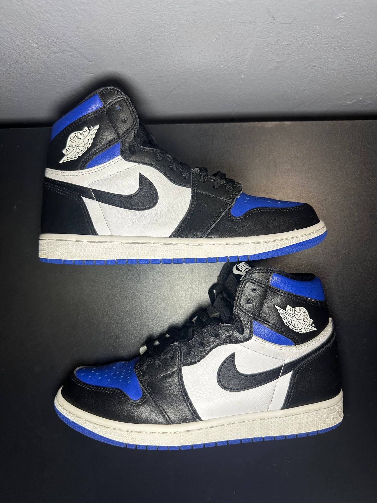 Jordan 1 Retro High “Royal Toe”