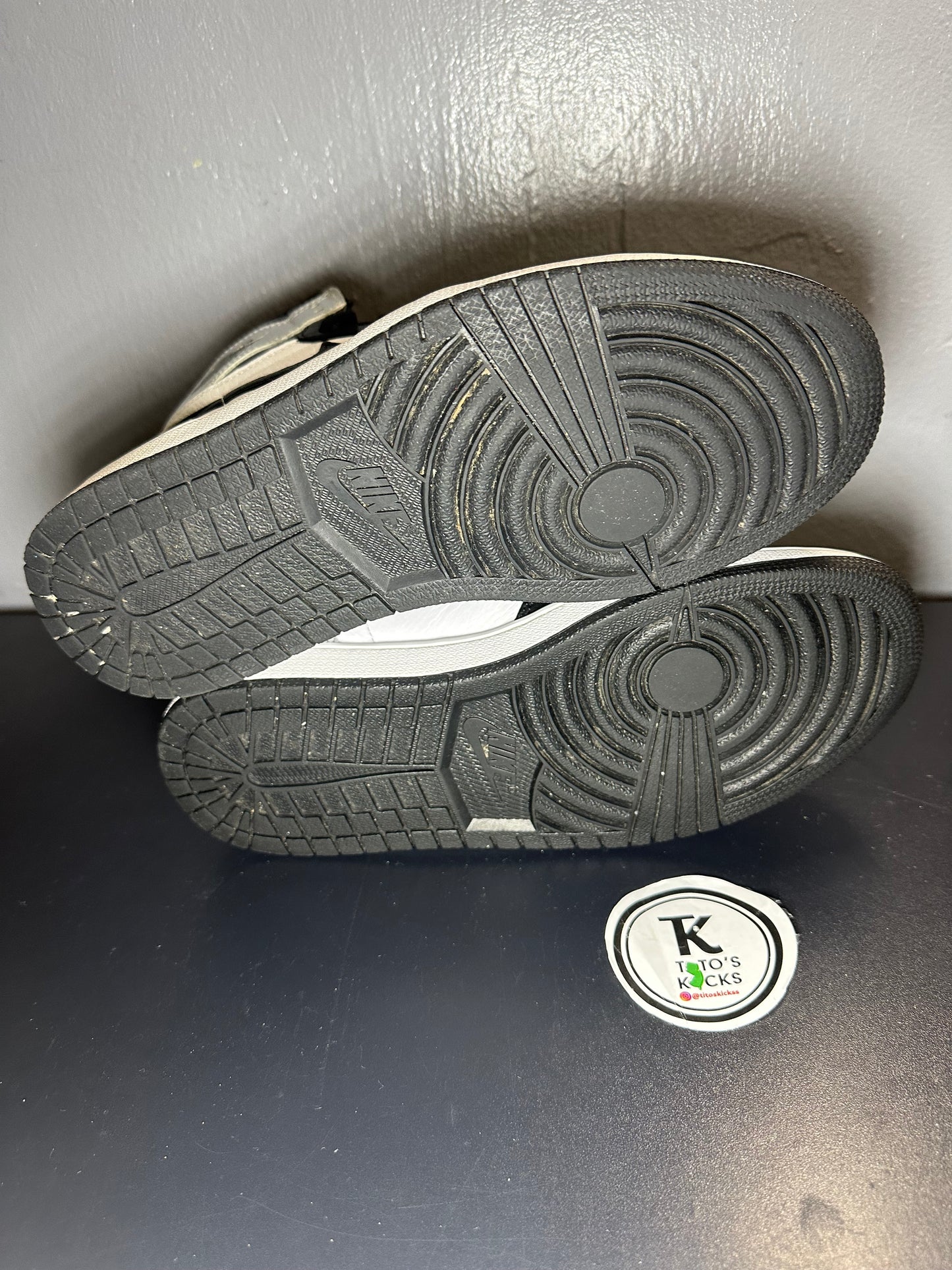 Jordan 1 Retro High “Silver Toe”