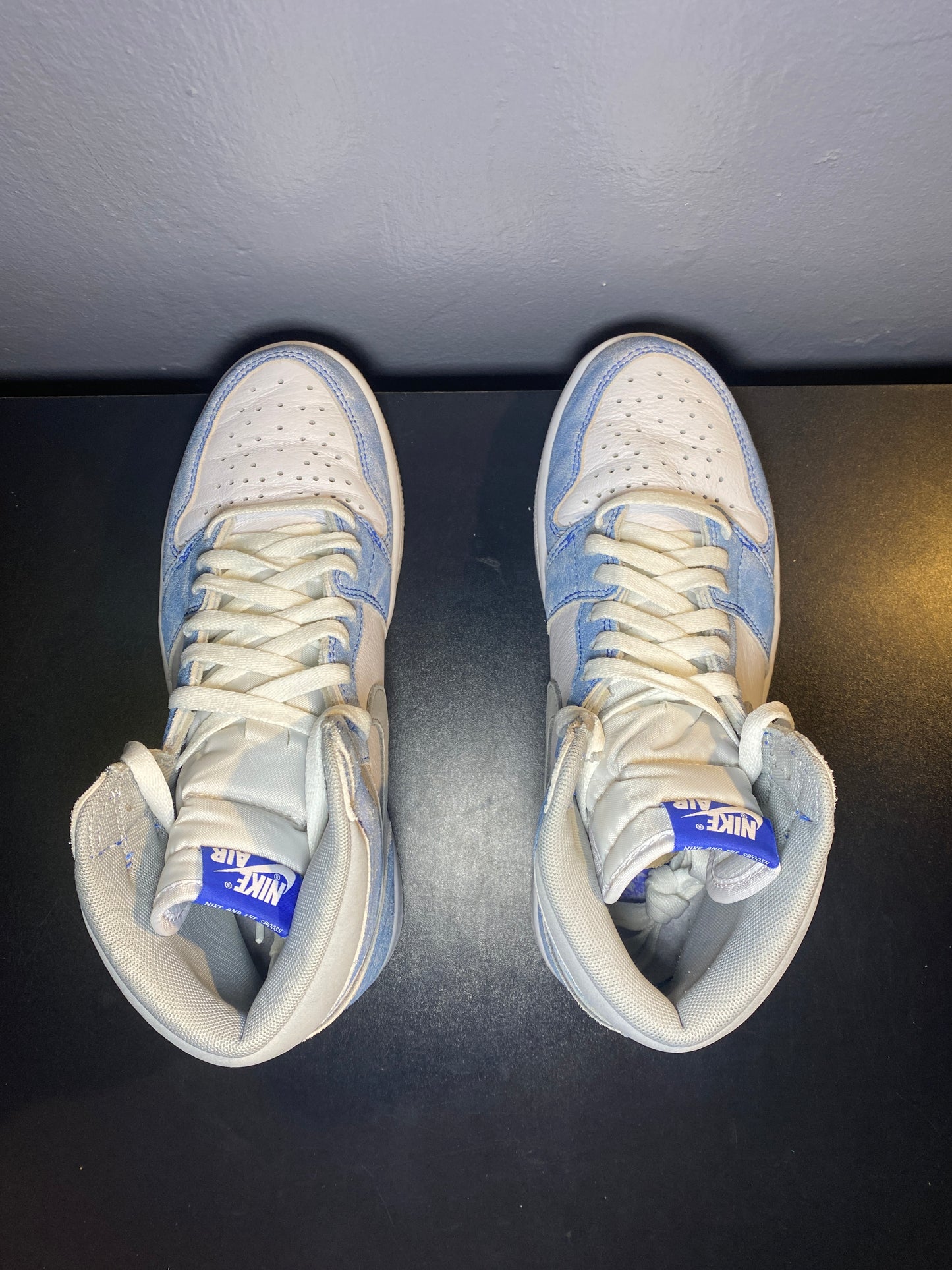 Jordan 1 Retro High “Hyper Royal”