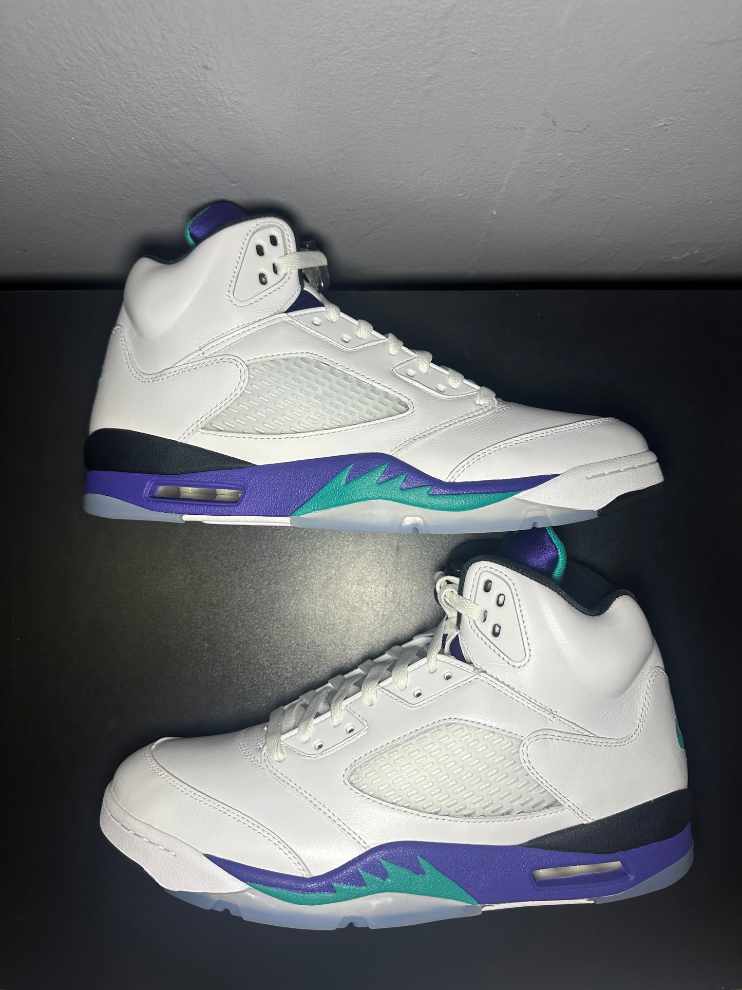Jordan 5 Retro “Grape”