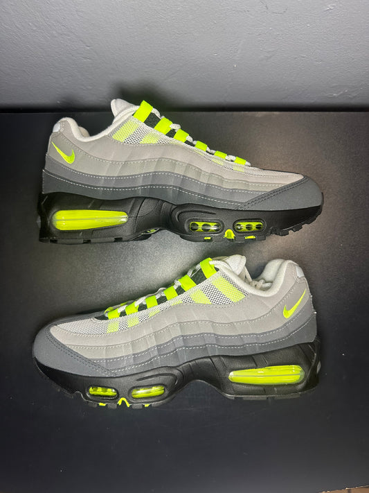 Nike Air Max 95 OG Big Bubble “Neon”