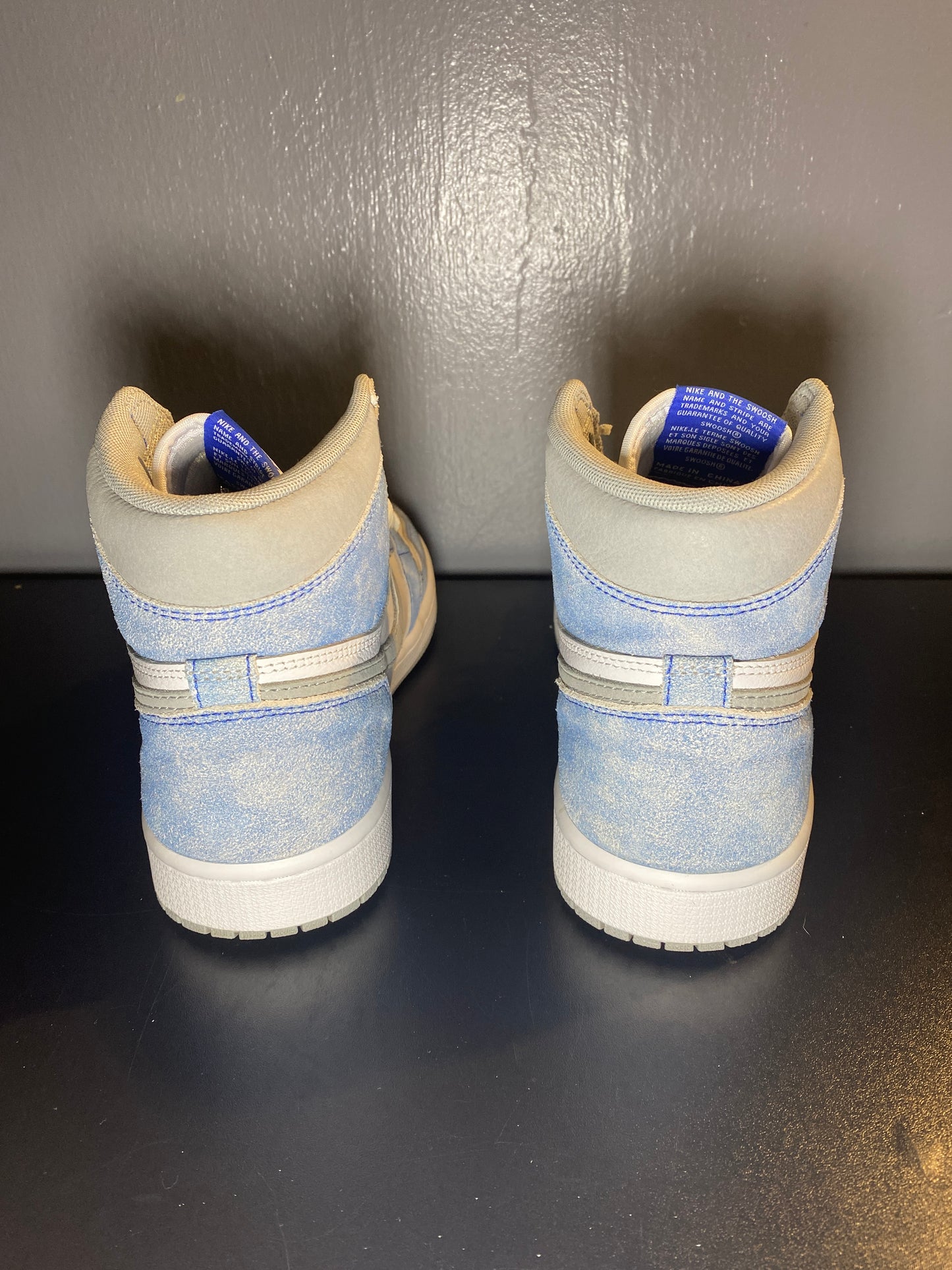 Jordan 1 Retro High “Hyper Royal”