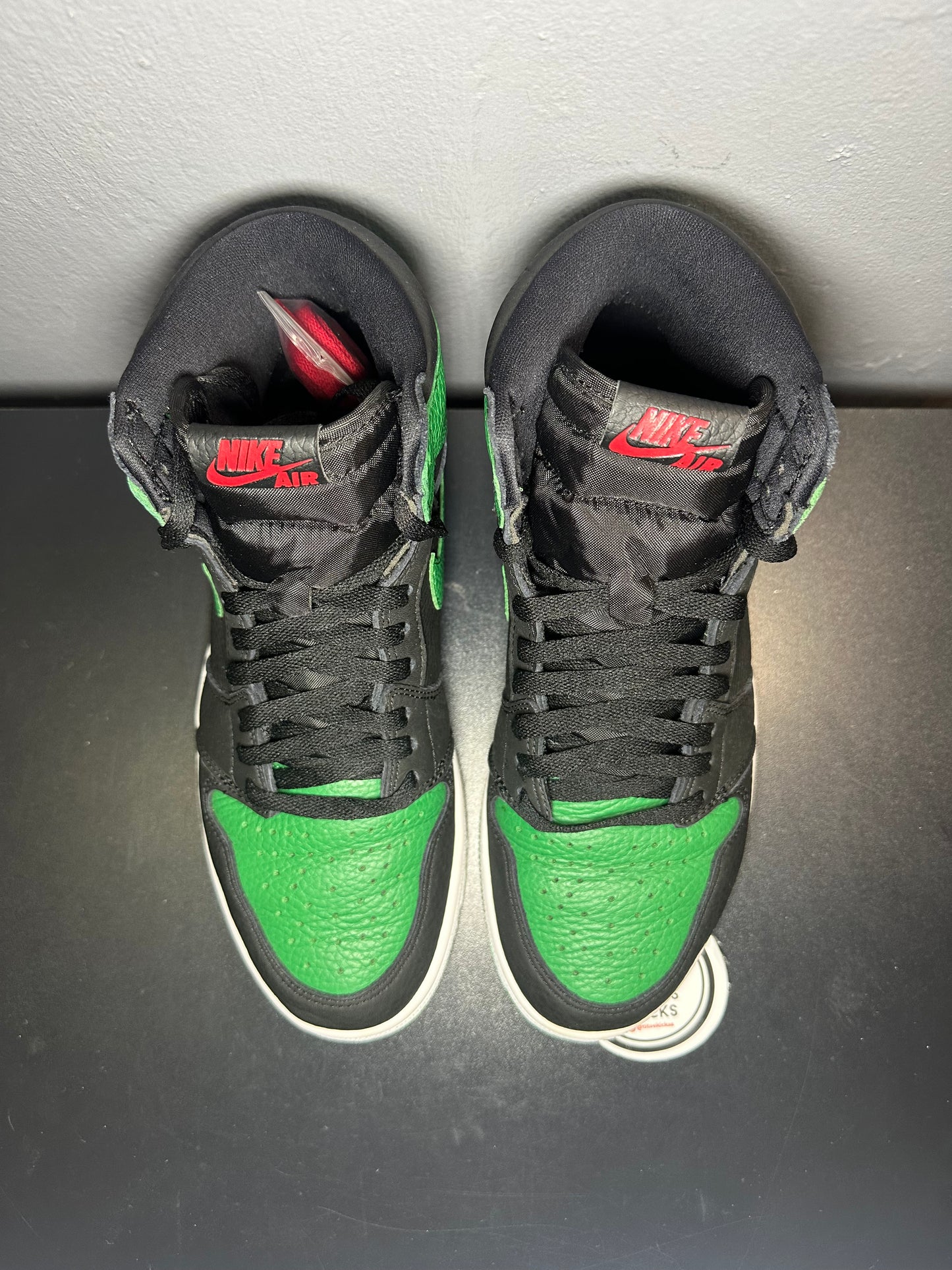 Jordan 1 Retro High “Pine Green”
